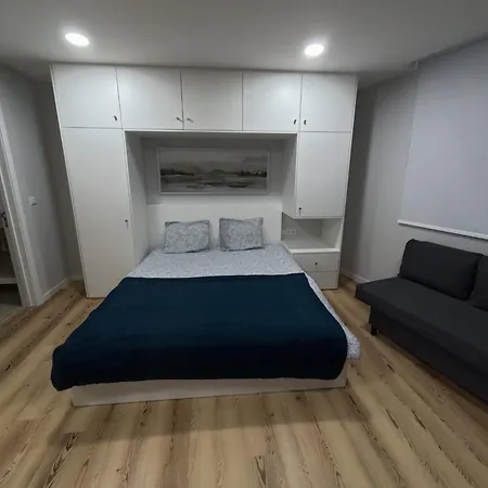 Pretas Village Flats Apartamento